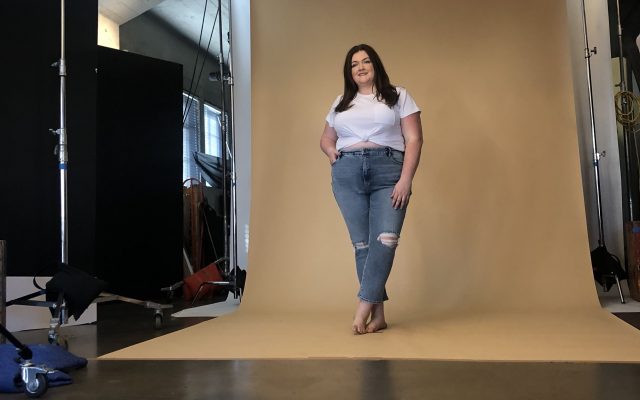 good american shoot jeans size inclusive