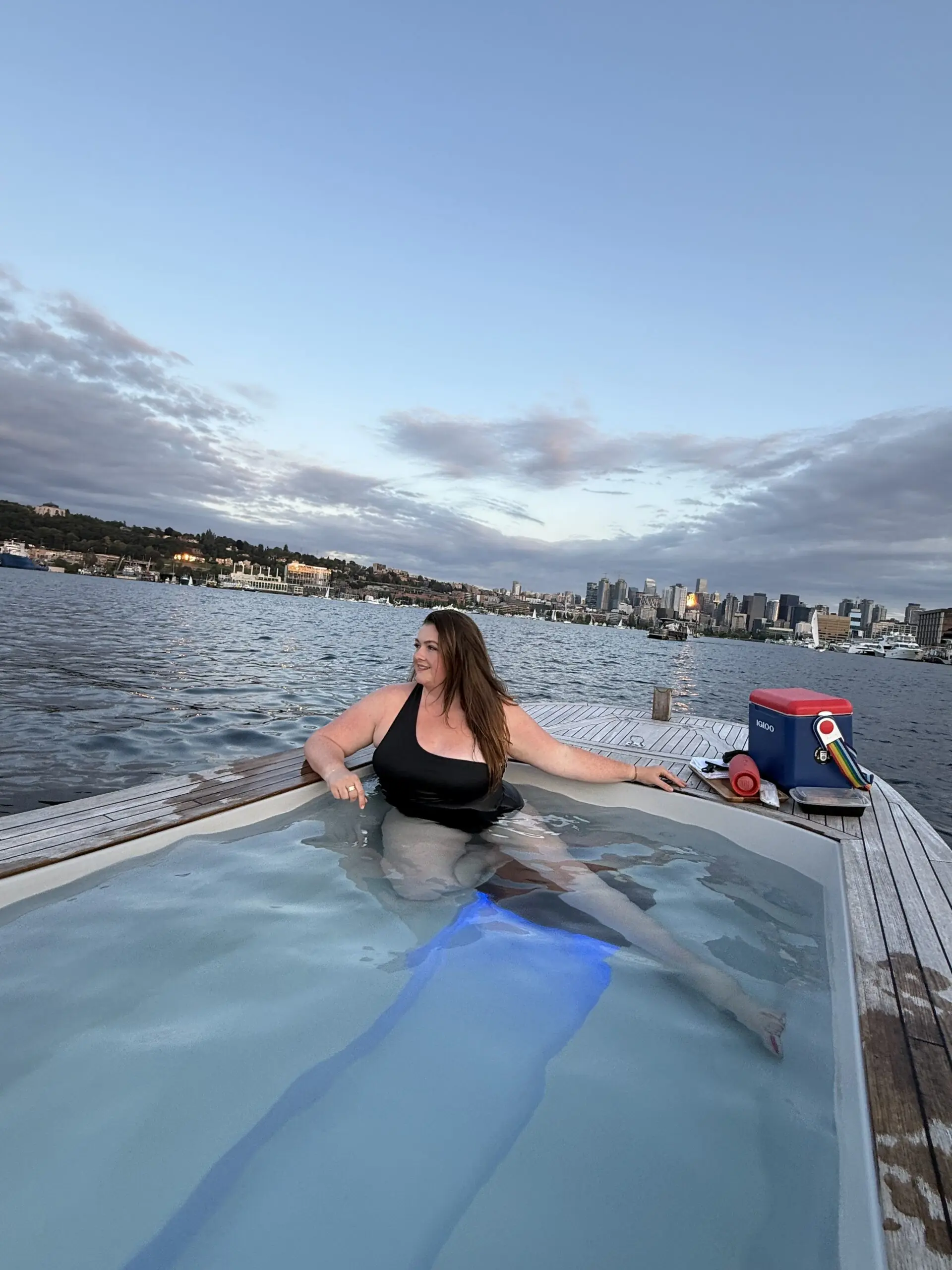 Guide to Hot Tub Boats Seattle